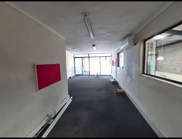 402M² WAREHOUSE TO LET IN MAITLAND